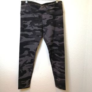 [NWOT] Tuff Athletics Women's Activewear Legging Gray - Size XL